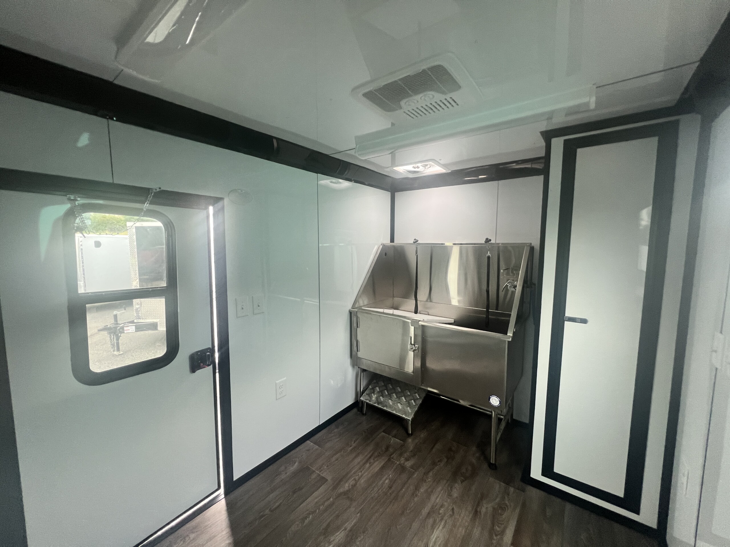 Genesis 7X14TA Black Blackout Grooming Trailer (14)