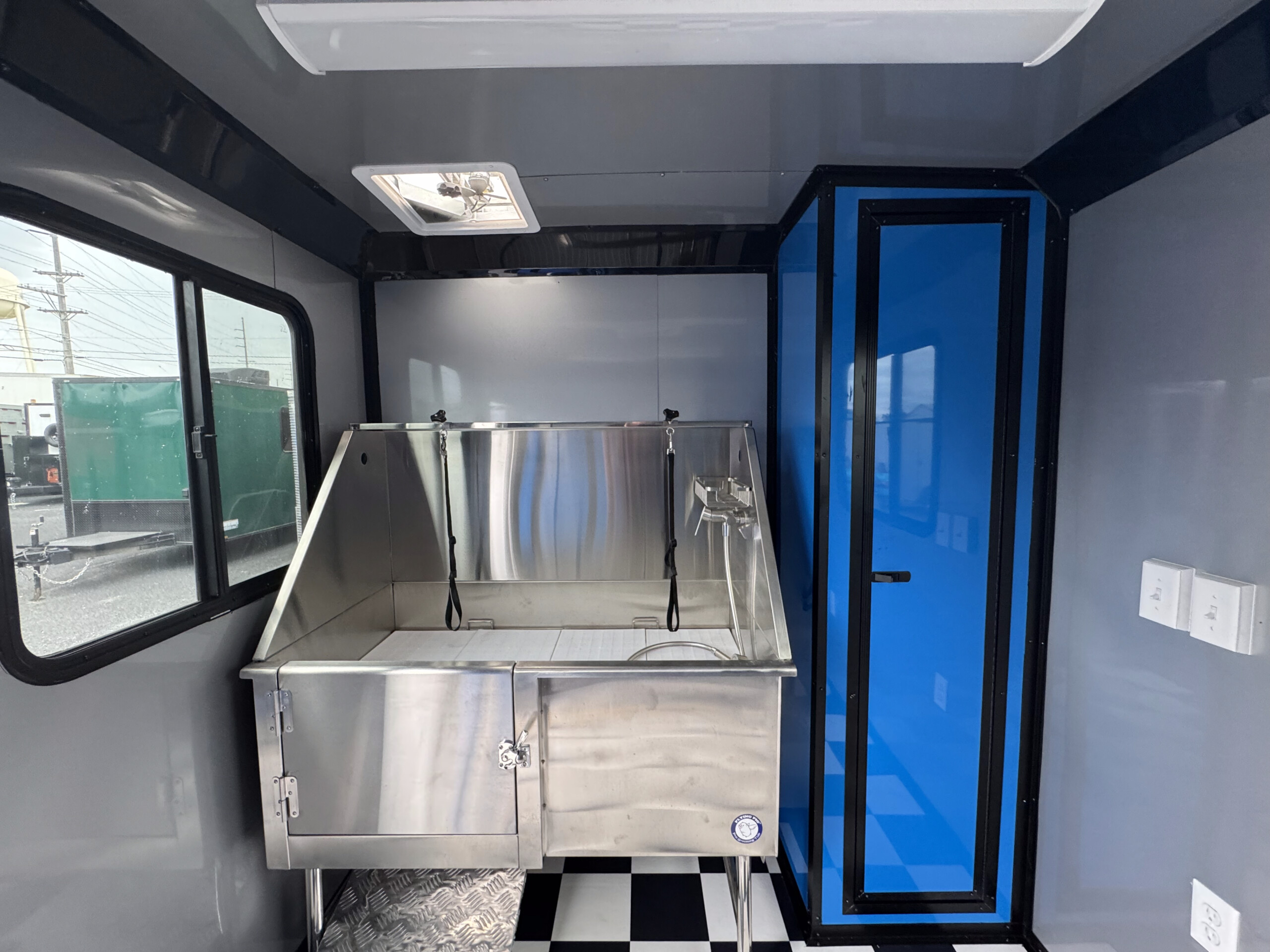 7 X 12 TA Pet Grooming Trailer - Image 14