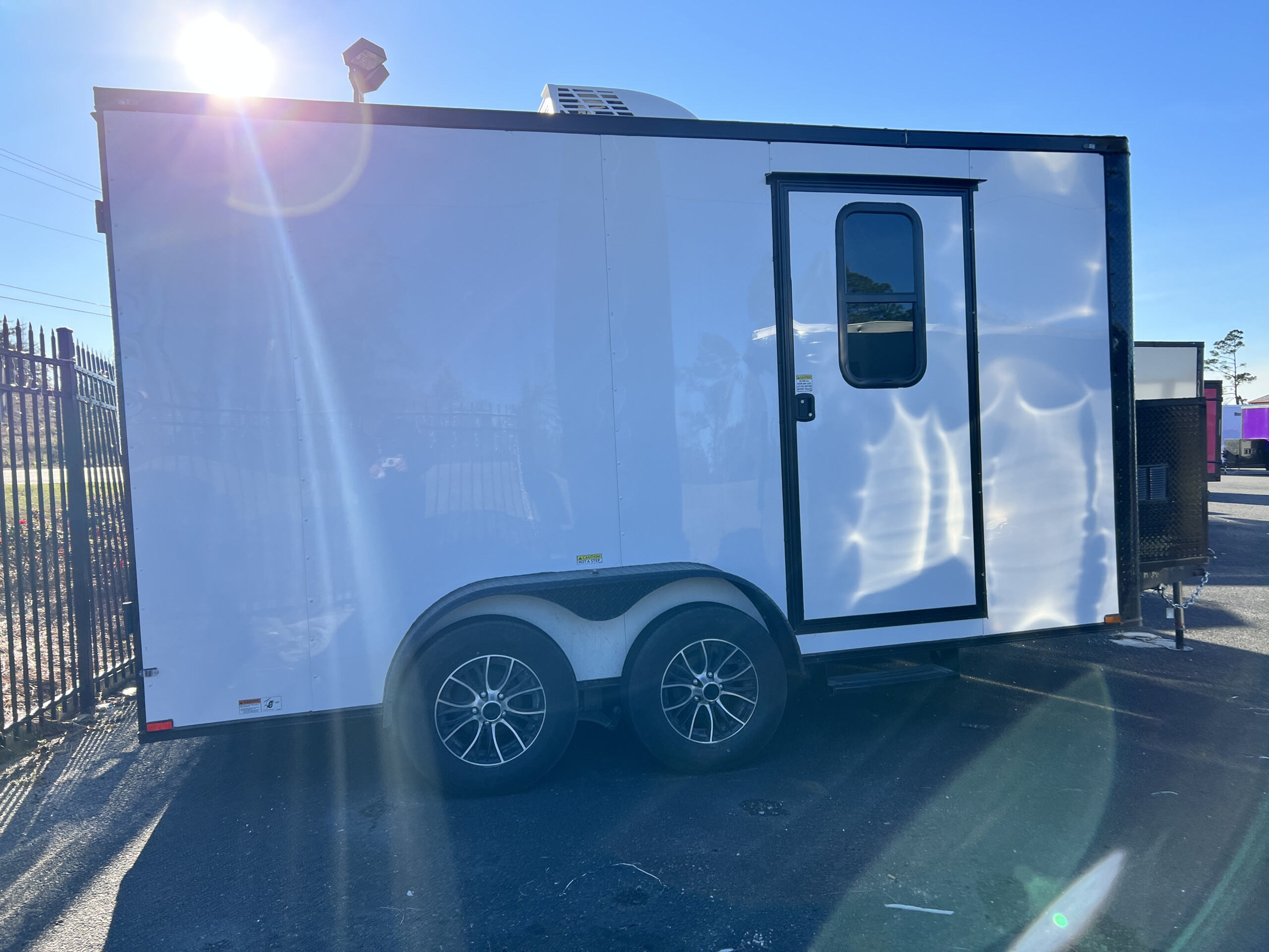 7 X 14 TA PET GROOMING TRAILER - Image 5