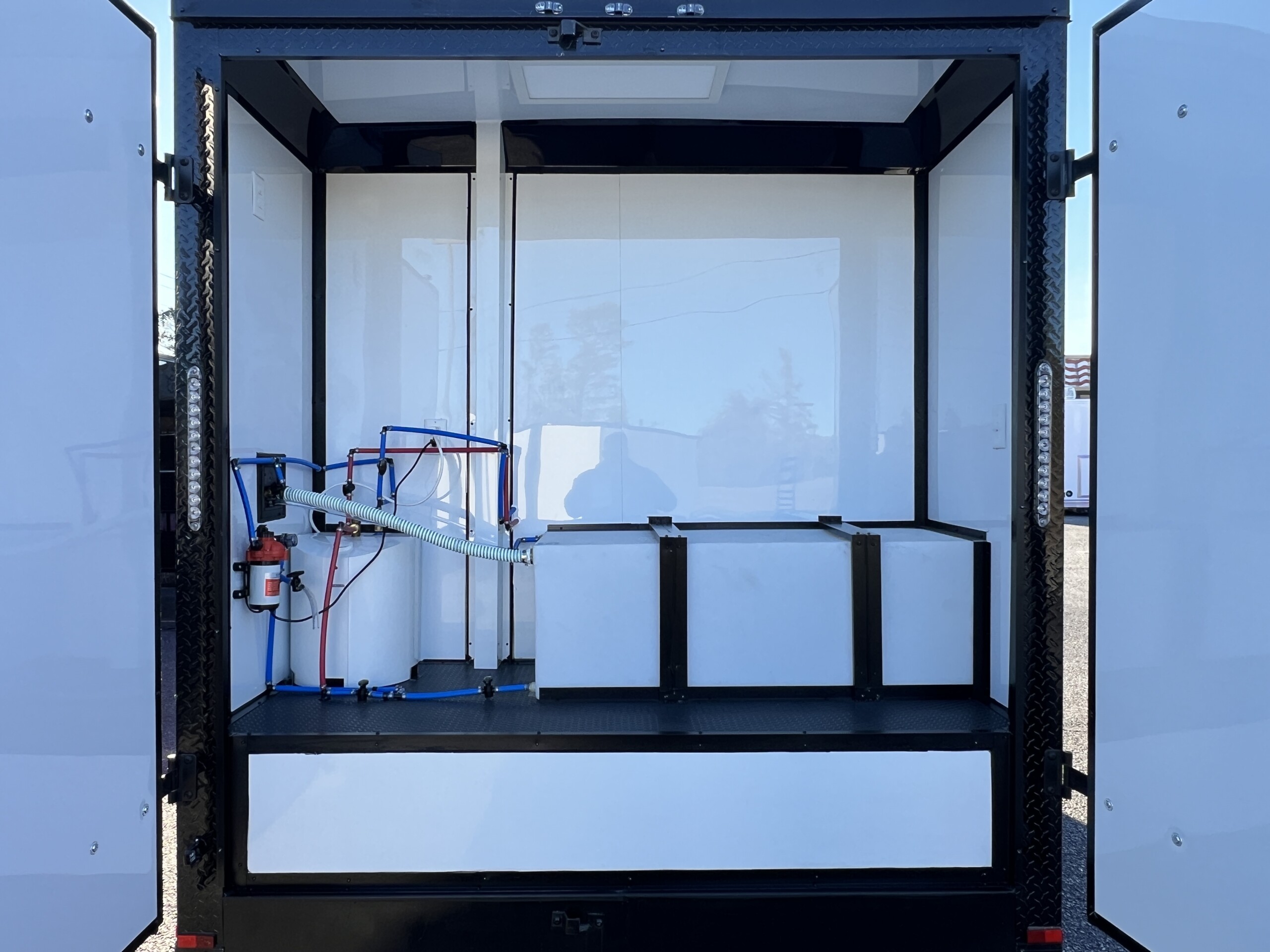 7 X 14 TA PET GROOMING TRAILER - Image 9