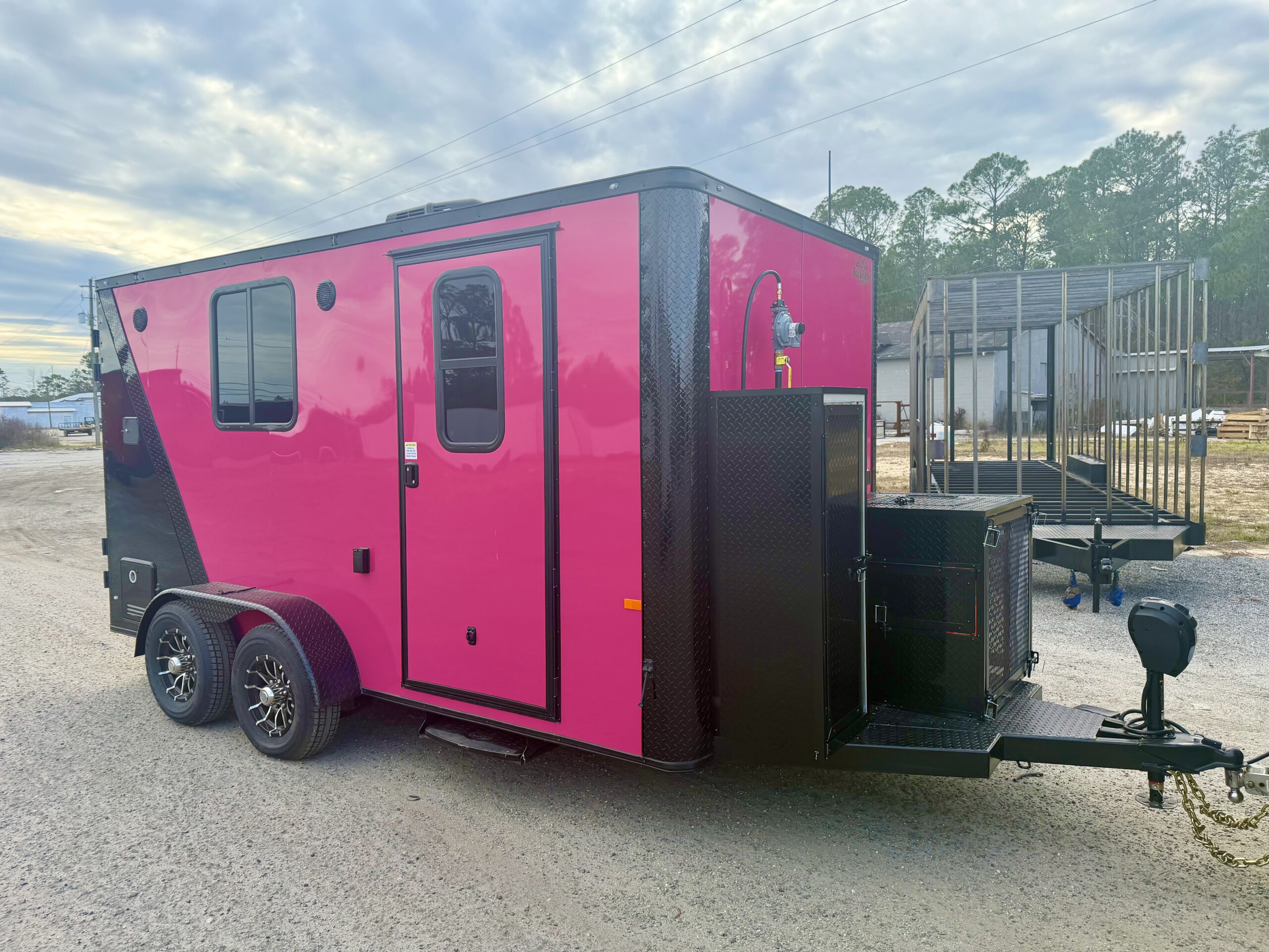7 X 14 TA PET GROOMING TRAILER - LEGACY SERIES