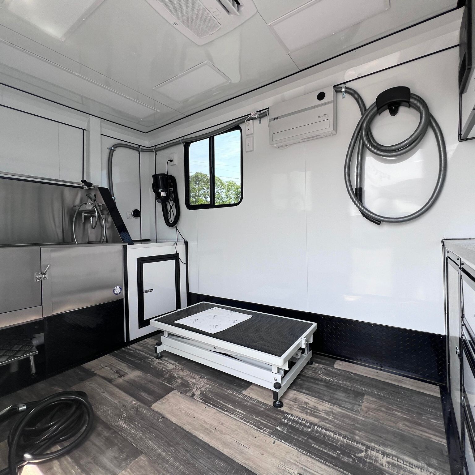 7x14ta hot pink pet grooming trailer (3)